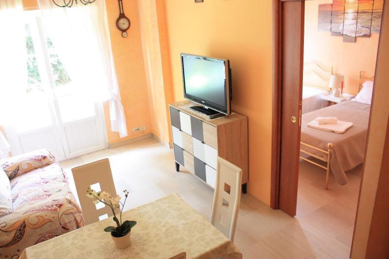 Apartment At Colosseo With Terrace Overlooking The Garden By Lyon Rome Bagian luar foto